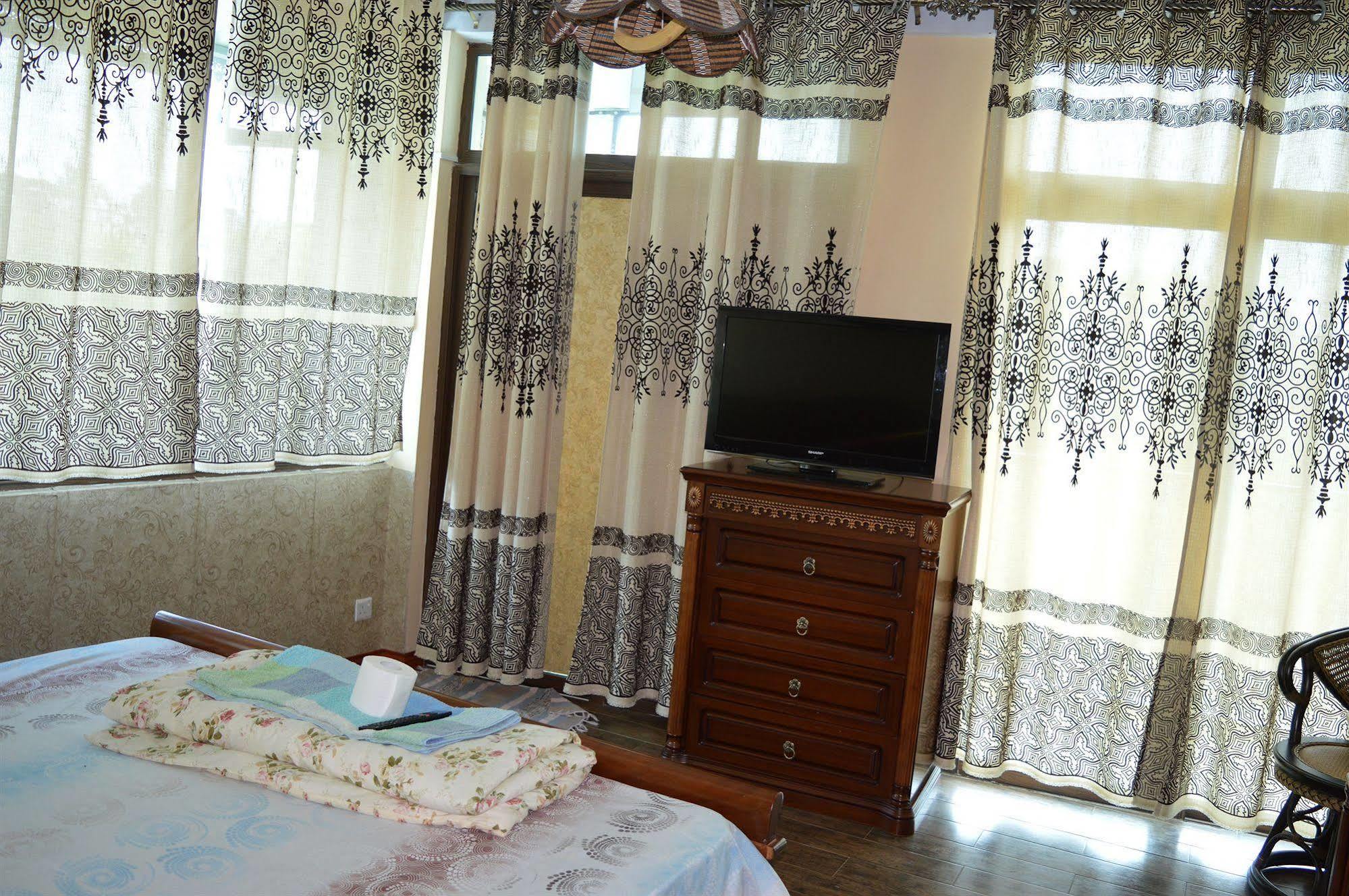 Le Bamboo Guesthouse Маэбур Экстерьер фото