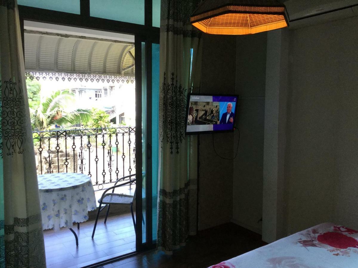 Le Bamboo Guesthouse Маэбур Экстерьер фото